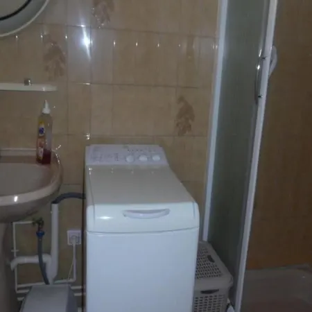 Confortable Avec Loggia Et Garage, Proche Centre-ville Et Cures, Animaux Bienvenus - Fr-1-703-63 Apartament *